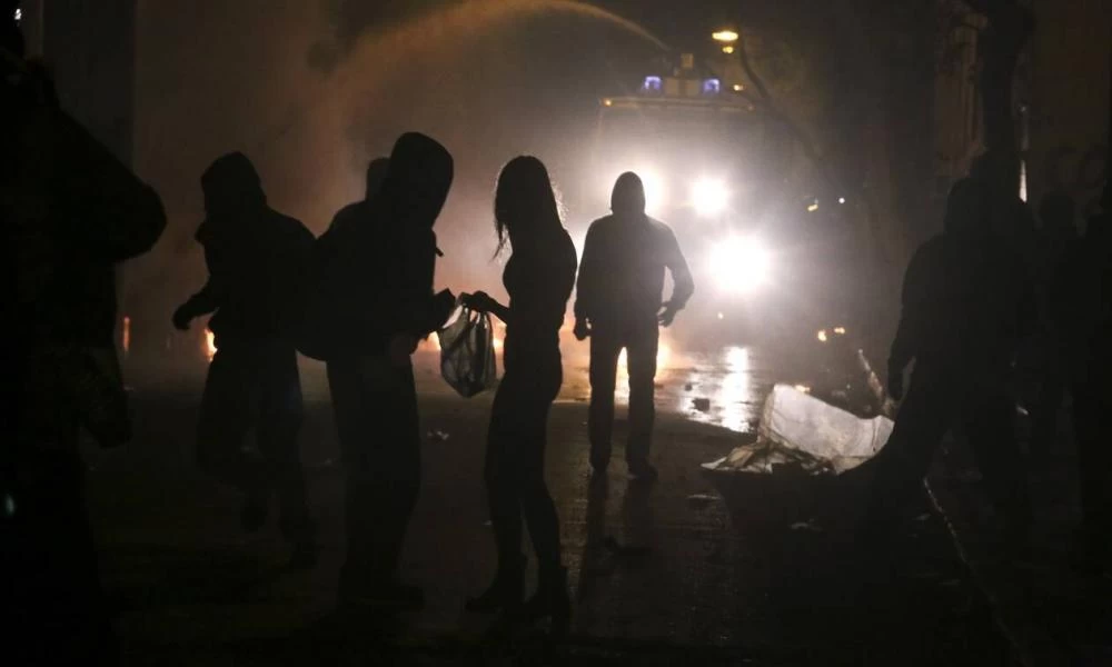 Επεισόδια στην Κυψέλη: Τους «έπνιξαν» τα χημικά καταγγέλλουν οι κάτοικοι